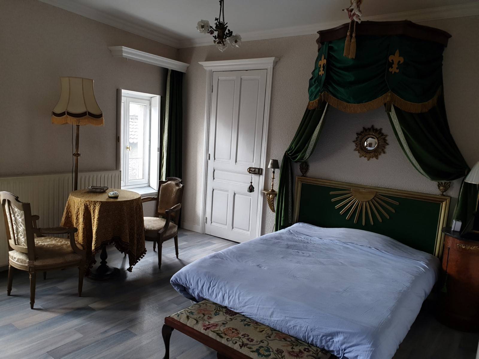 Maison bourgeoise 162 m² centre Montfaucon