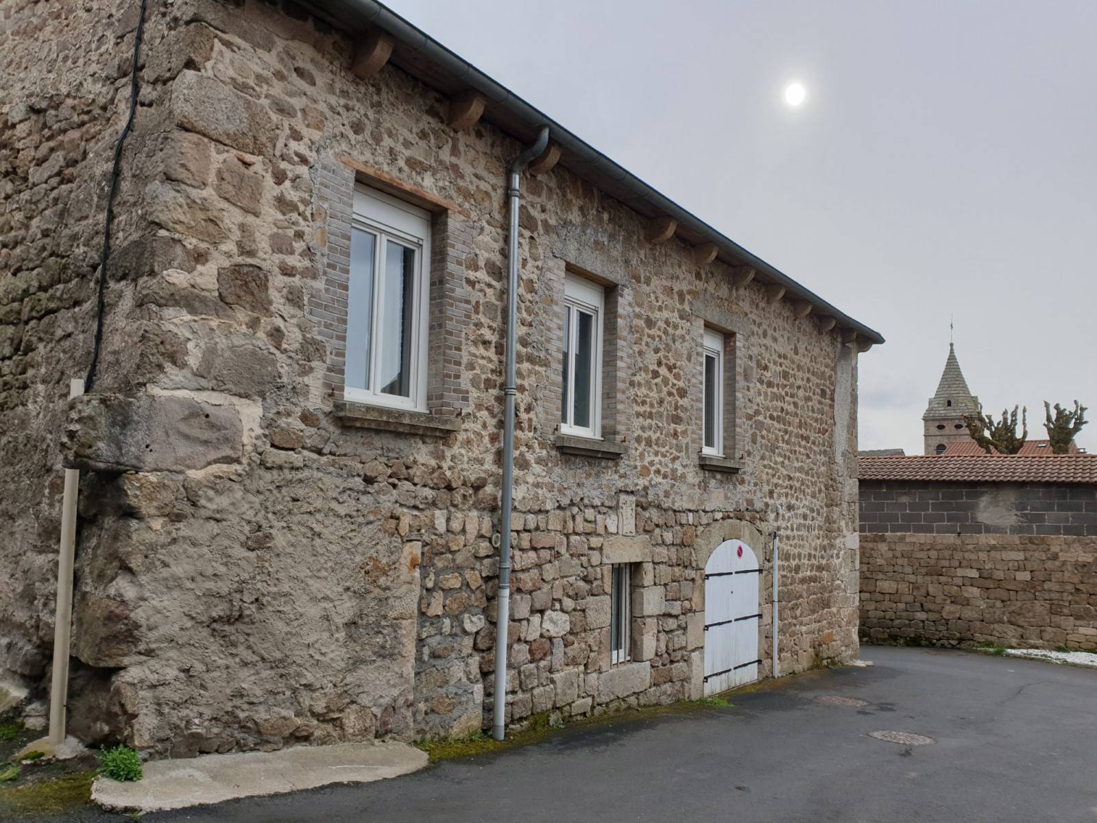 Maison bourgeoise 162 m² centre Montfaucon