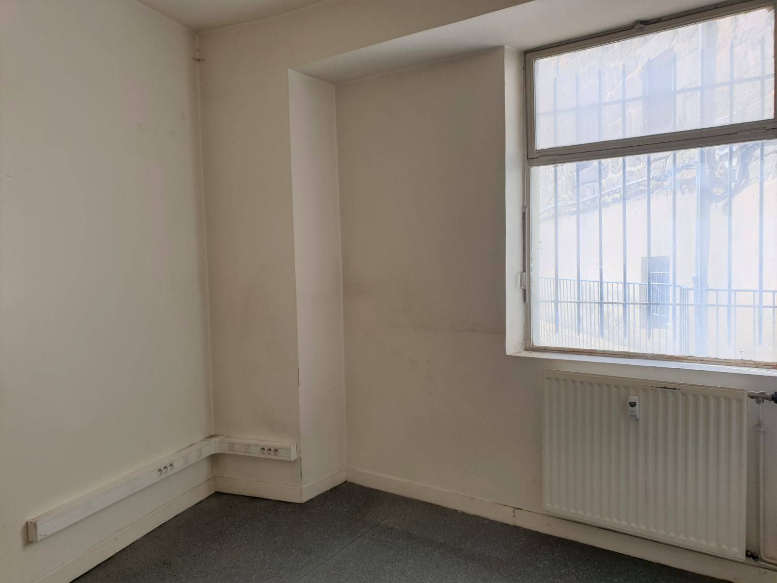 Tence bureaux à vendre