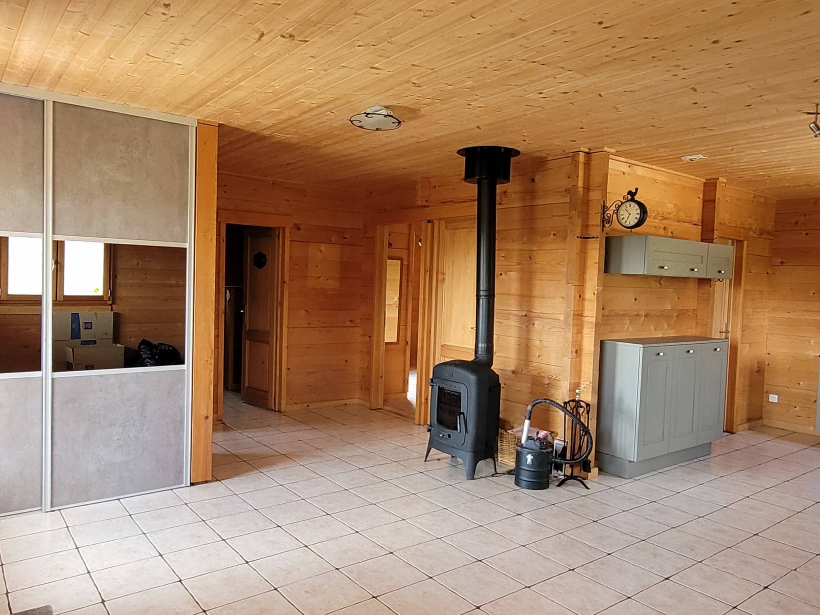 Chalet avec superbe vue à Freycenet-la-Tour