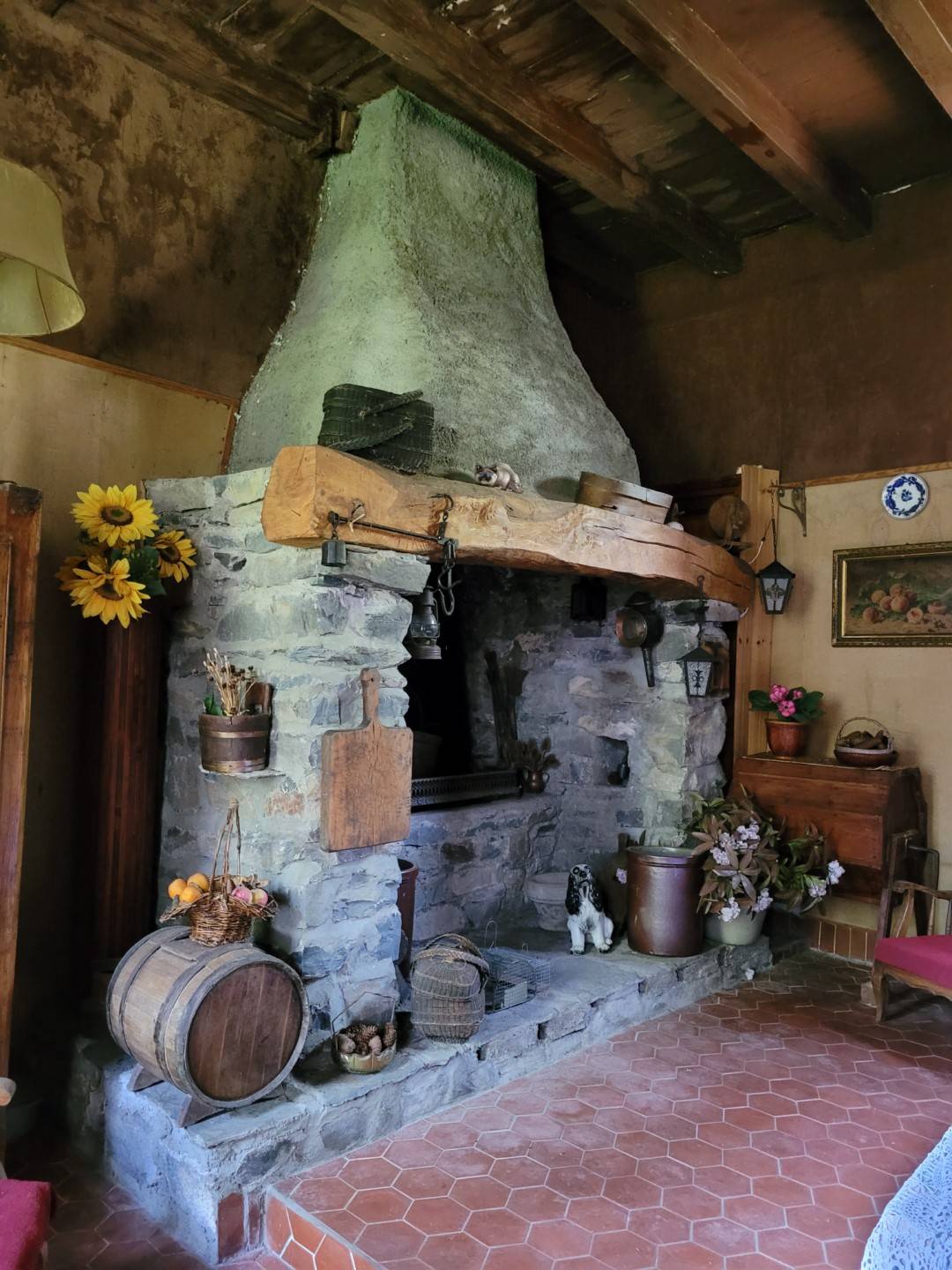 Ancienne école de 1870 en campagne d'Araules