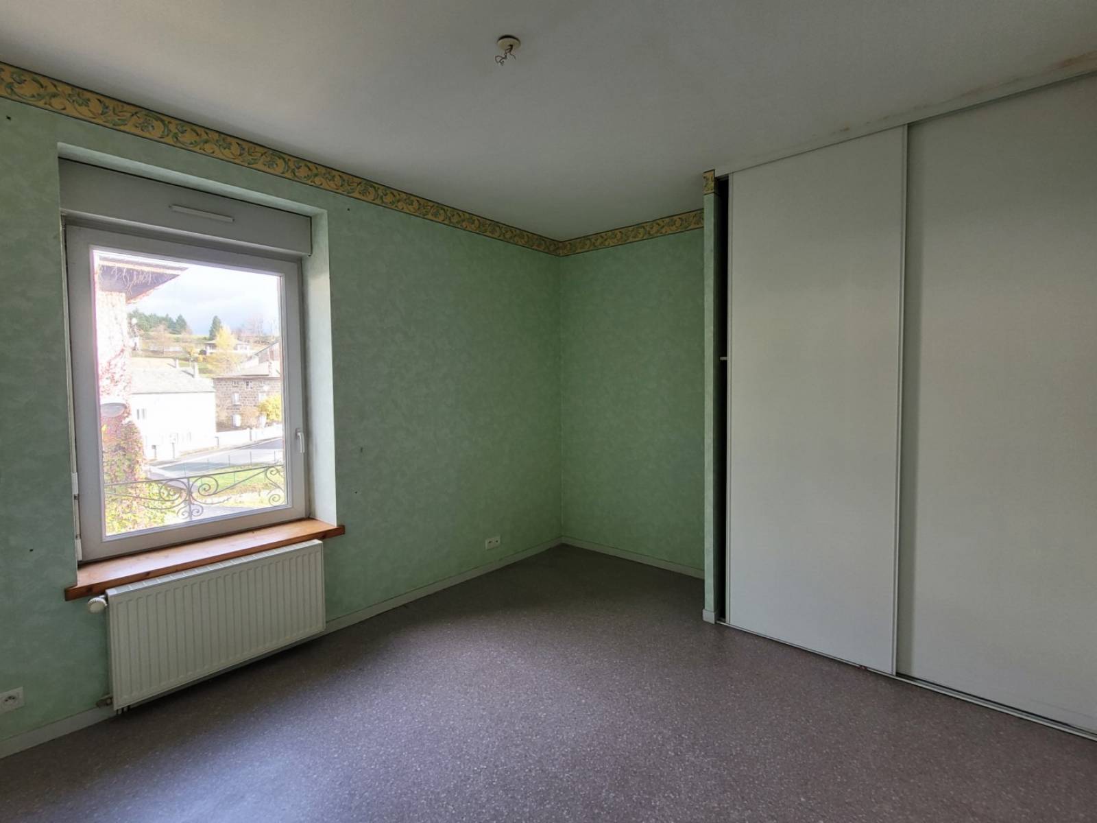 Immeuble au centre de Tence