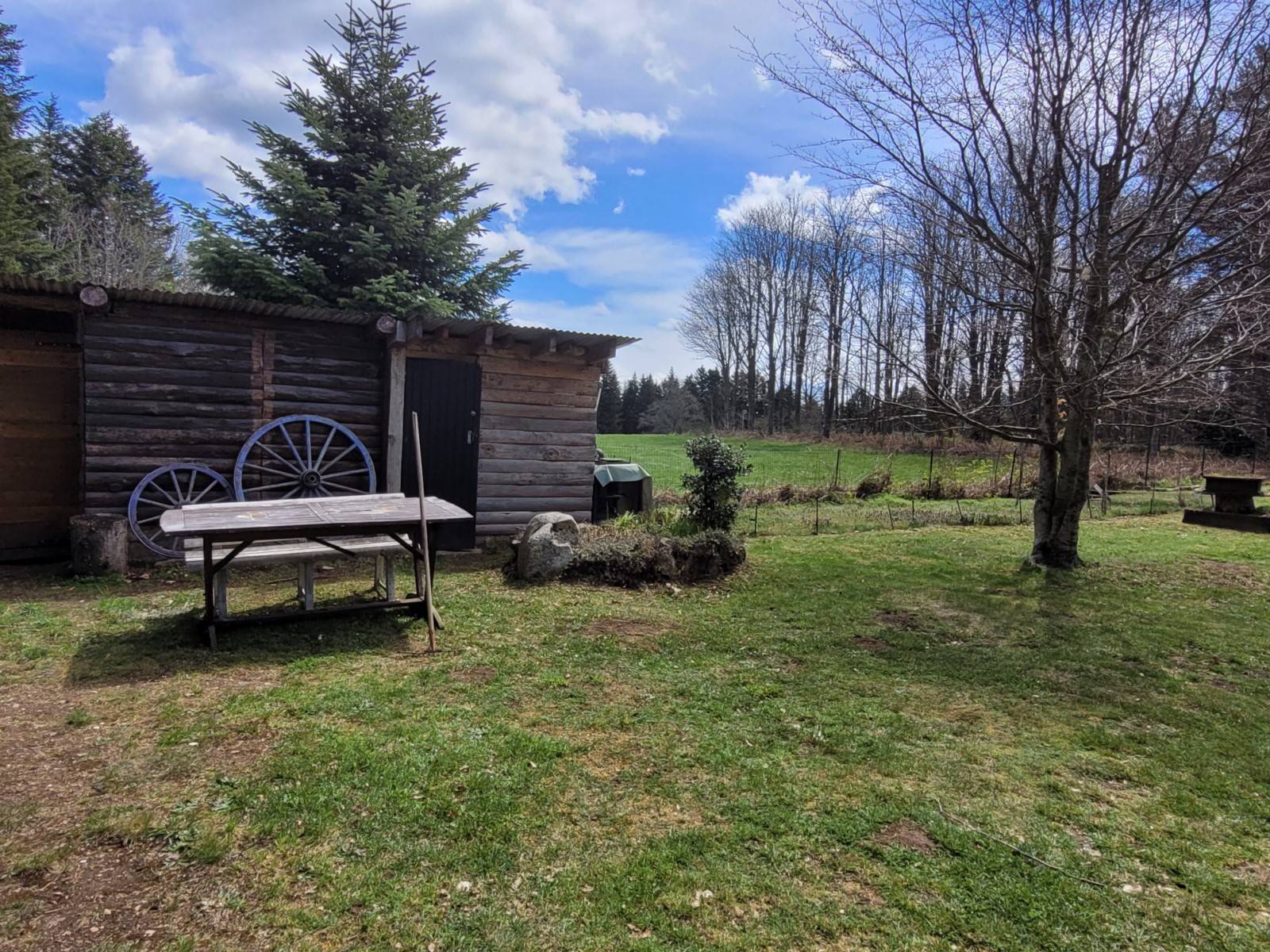 Maison dans hameau proche du centre du Chambon sur Lignon