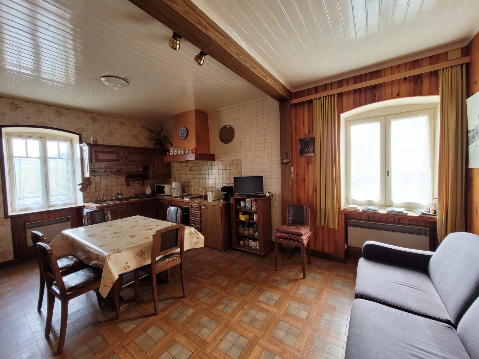 Maison de village au Mazet St Voy