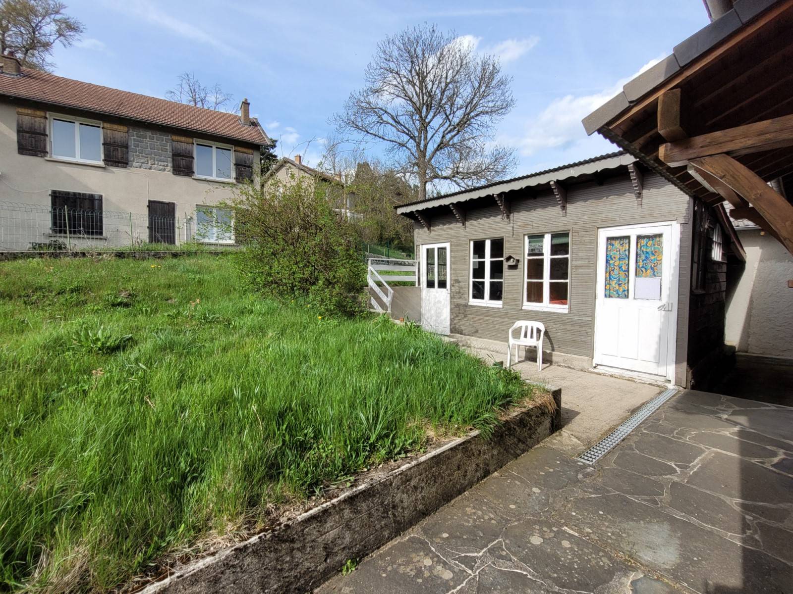 Maison de village au Mazet St Voy