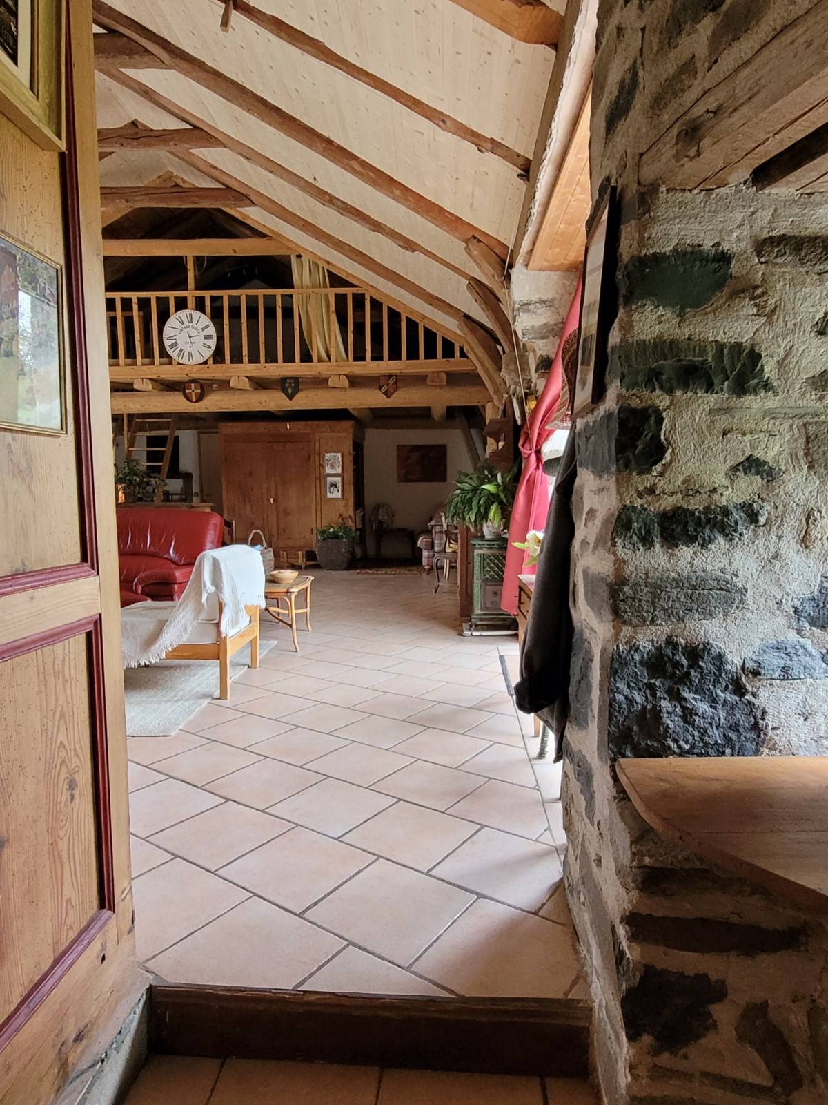Corps de ferme sur 9 000 m² de terrain en campagne des Vastres