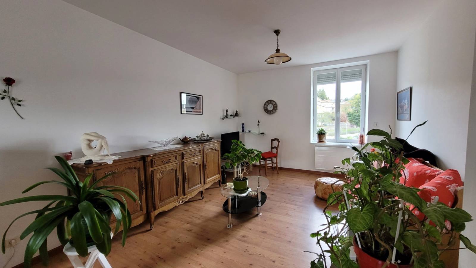 Appartement T4 rénové au centre du village du Chambon sur Lignon