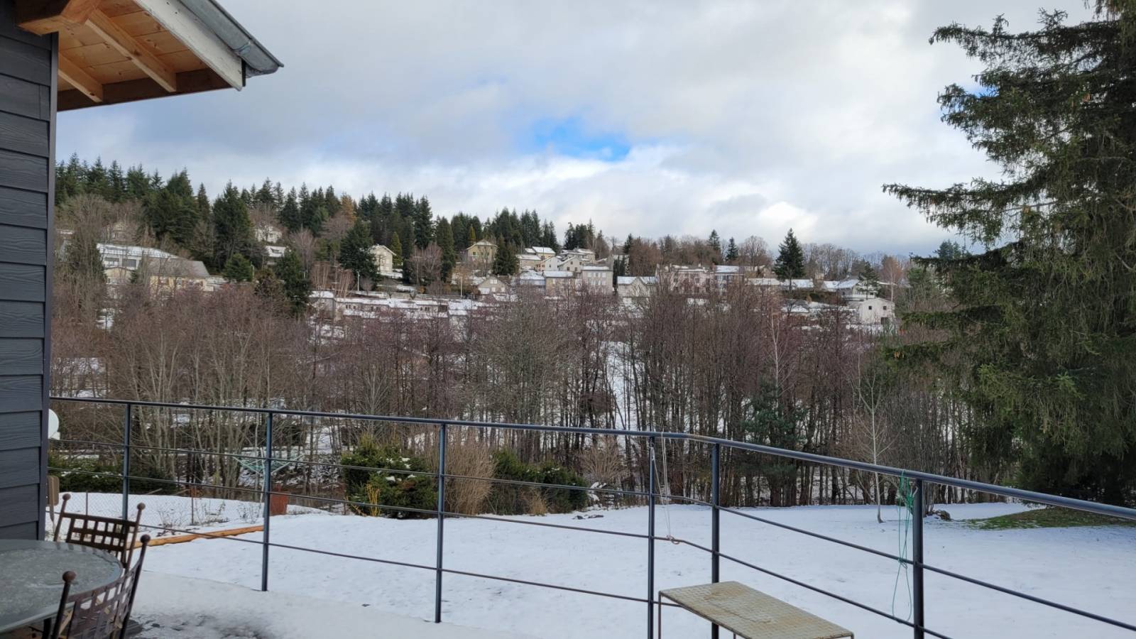 Maison des années 50 rénovée avec vue au Chambon sur Lignon