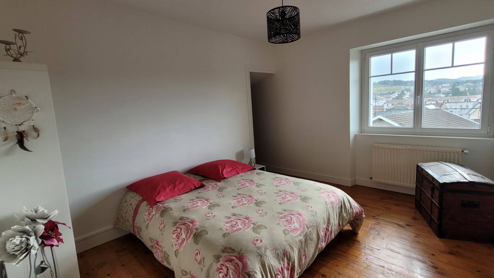 Superbe maison bourgeoise rénovée proche du centre du village de Tence