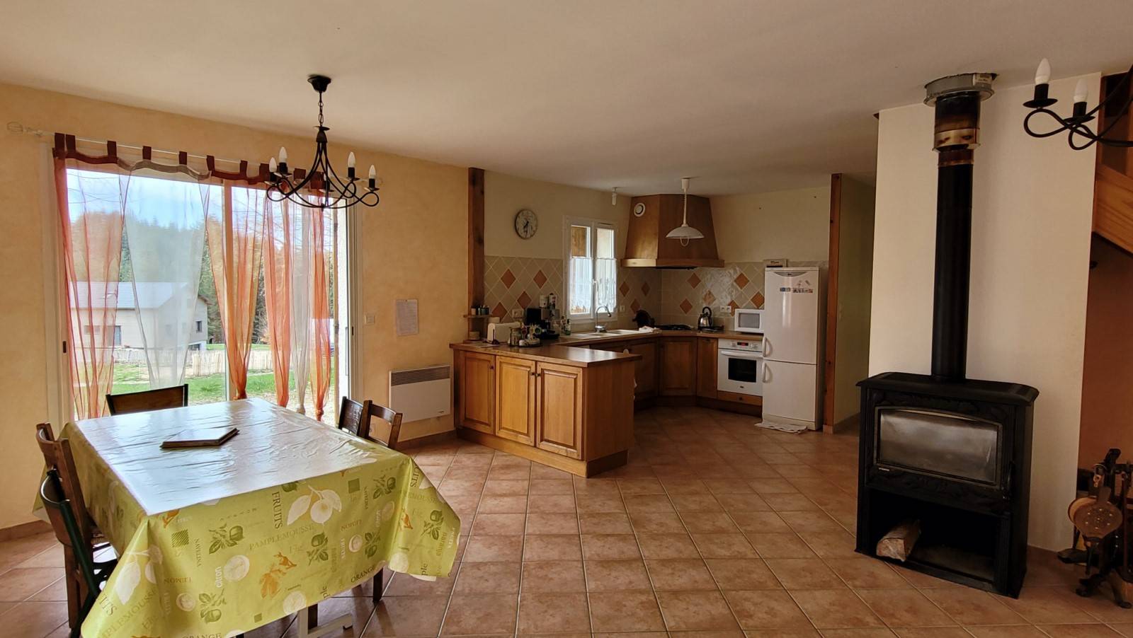 Villa de 2005 dans un hameau en campagne de Saint Jeures