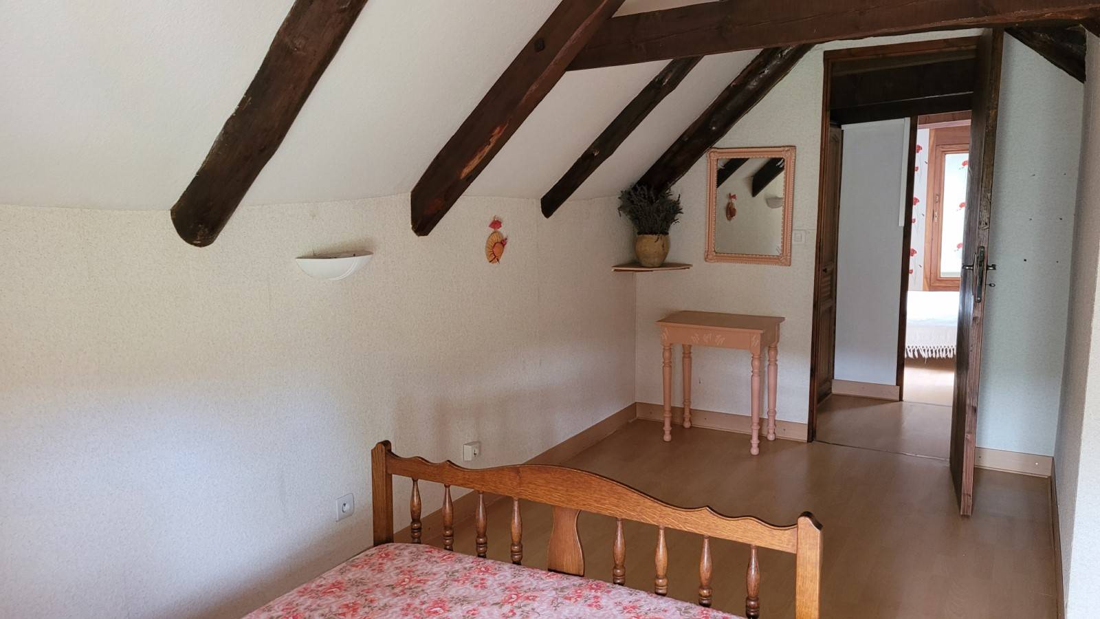 Maison à rénover avec jardin et garage à Saint Agrève