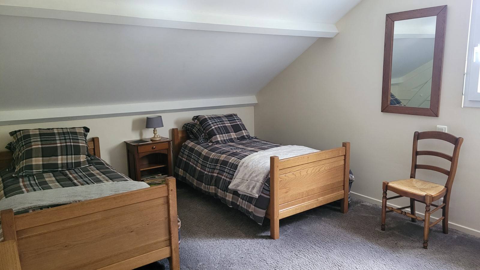 Maison à proximité du village avec de beaux volumes au Chambon sur Lignon