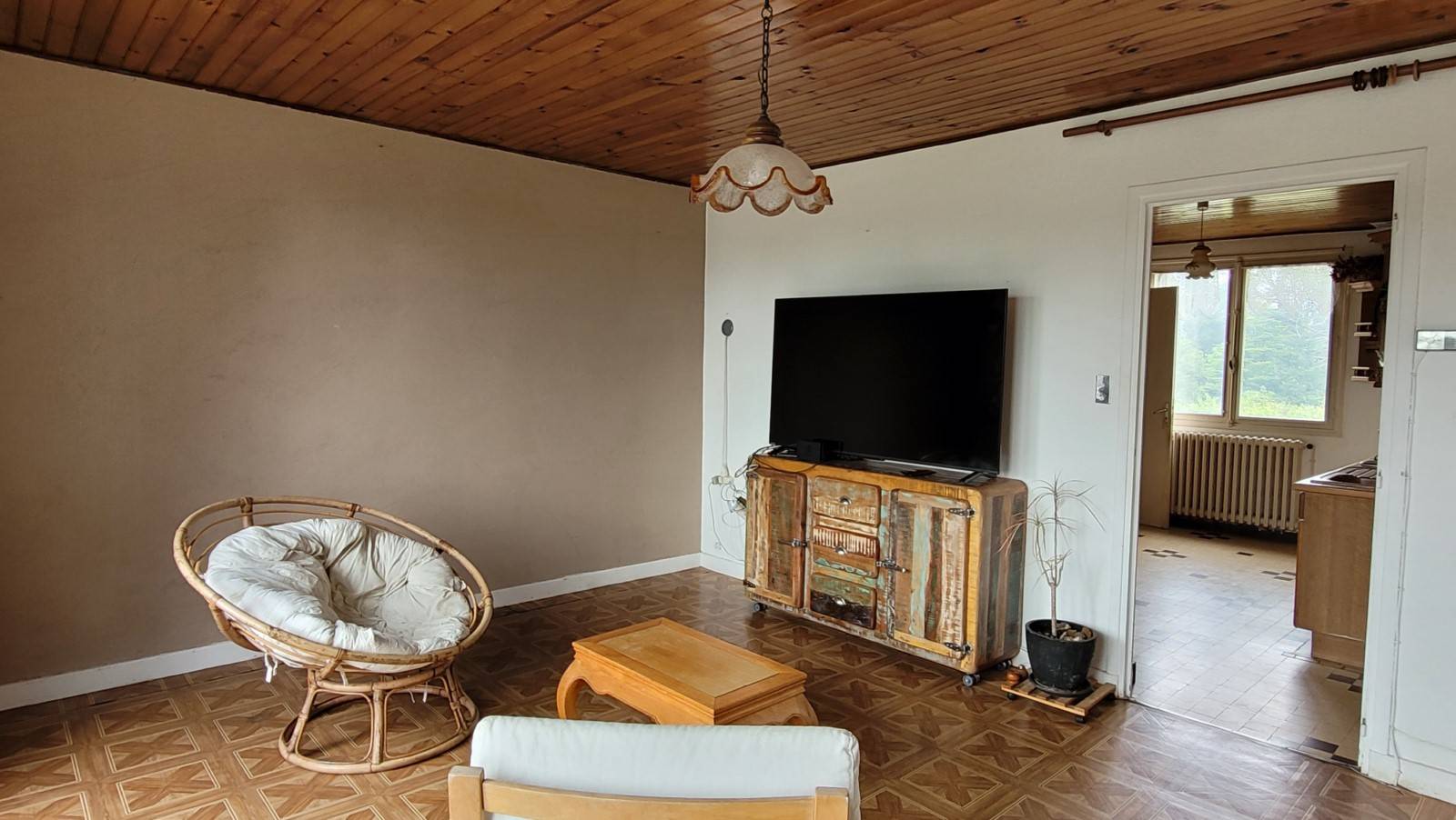 Maison des années 60 à rafraichir à Saint Agrève