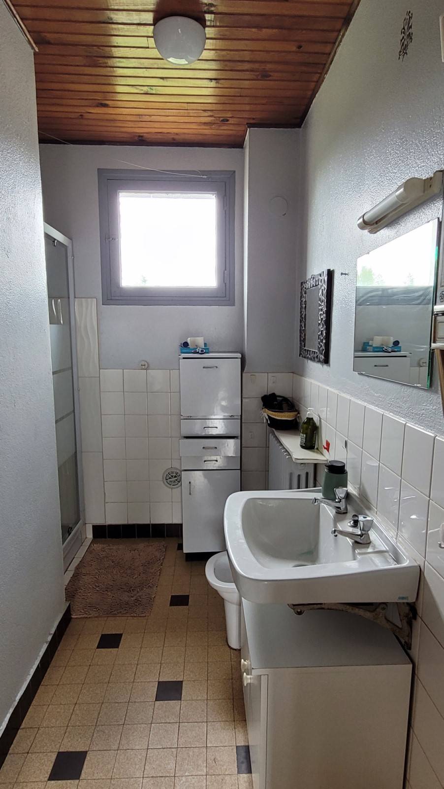 Maison des années 60 à rafraichir à Saint Agrève