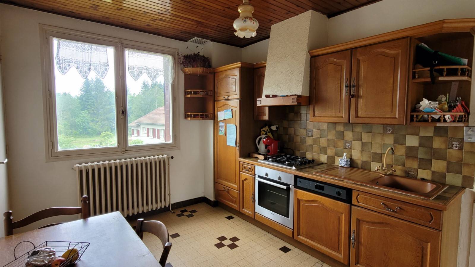 Maison des années 60 à rafraichir à Saint Agrève