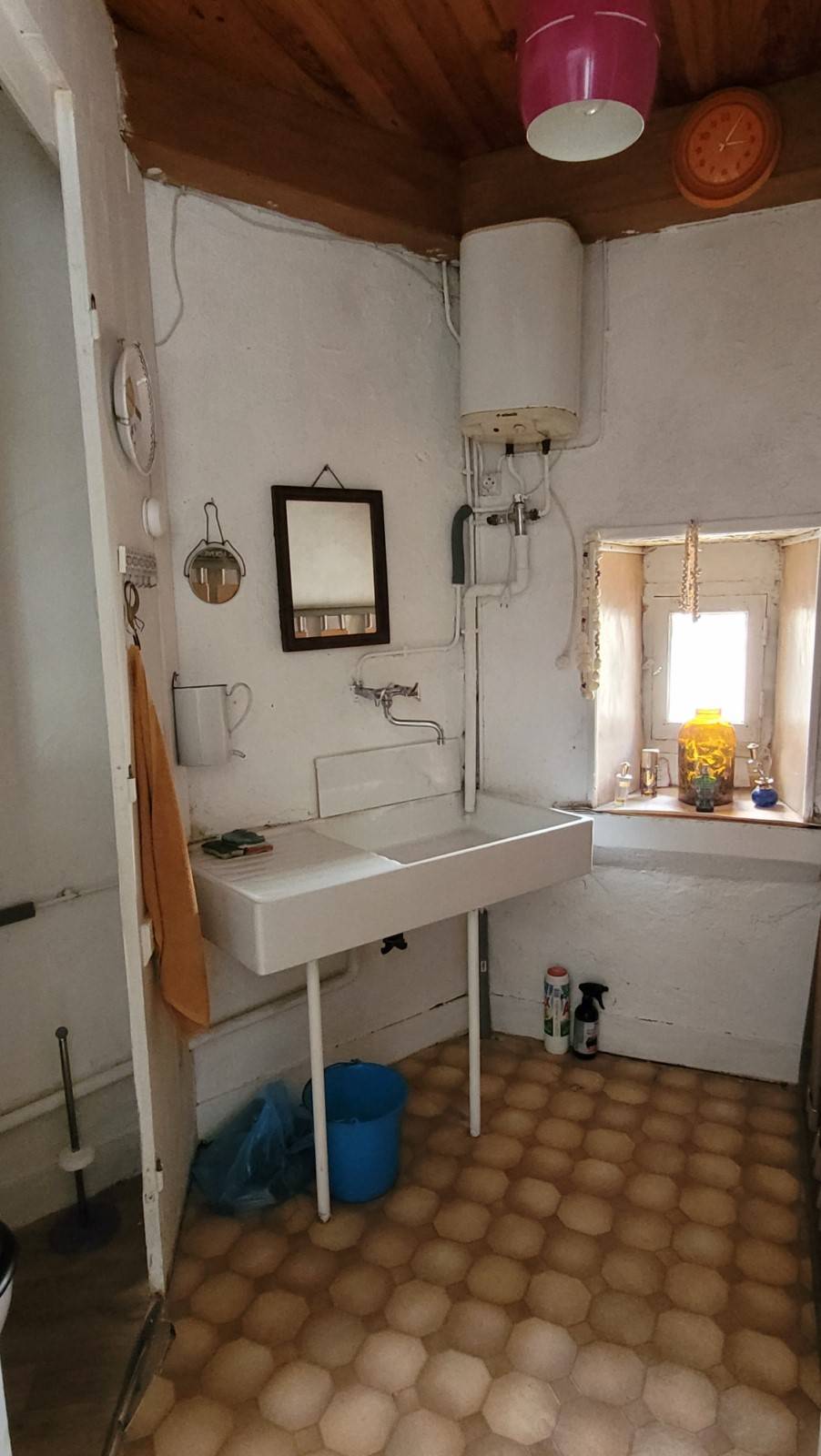 Immeuble au centre du village de Tence