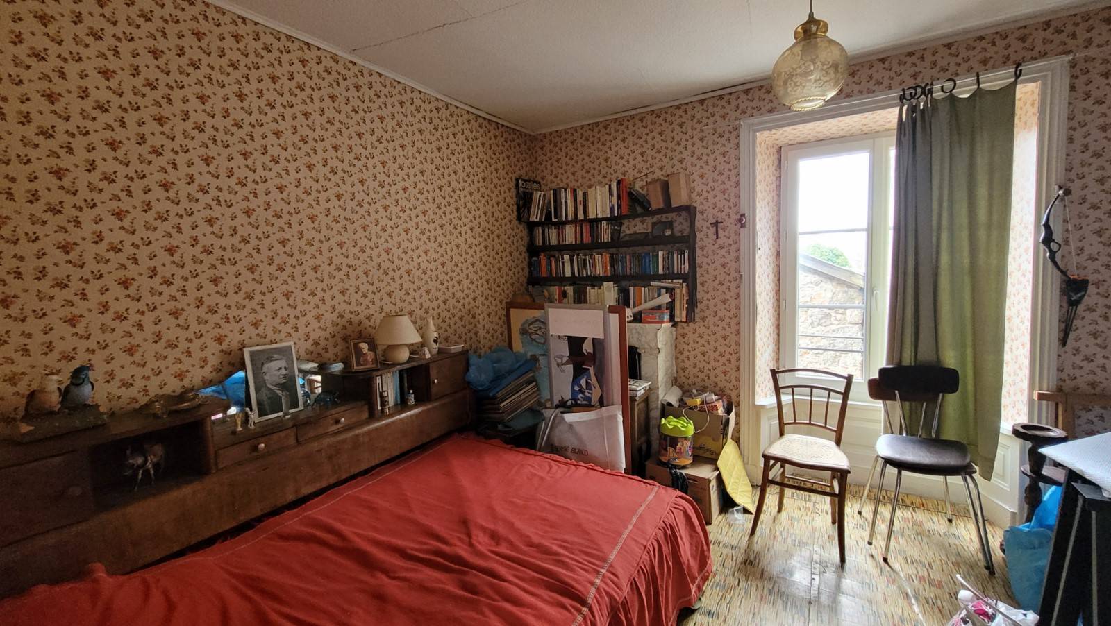 Immeuble au centre du village de Tence