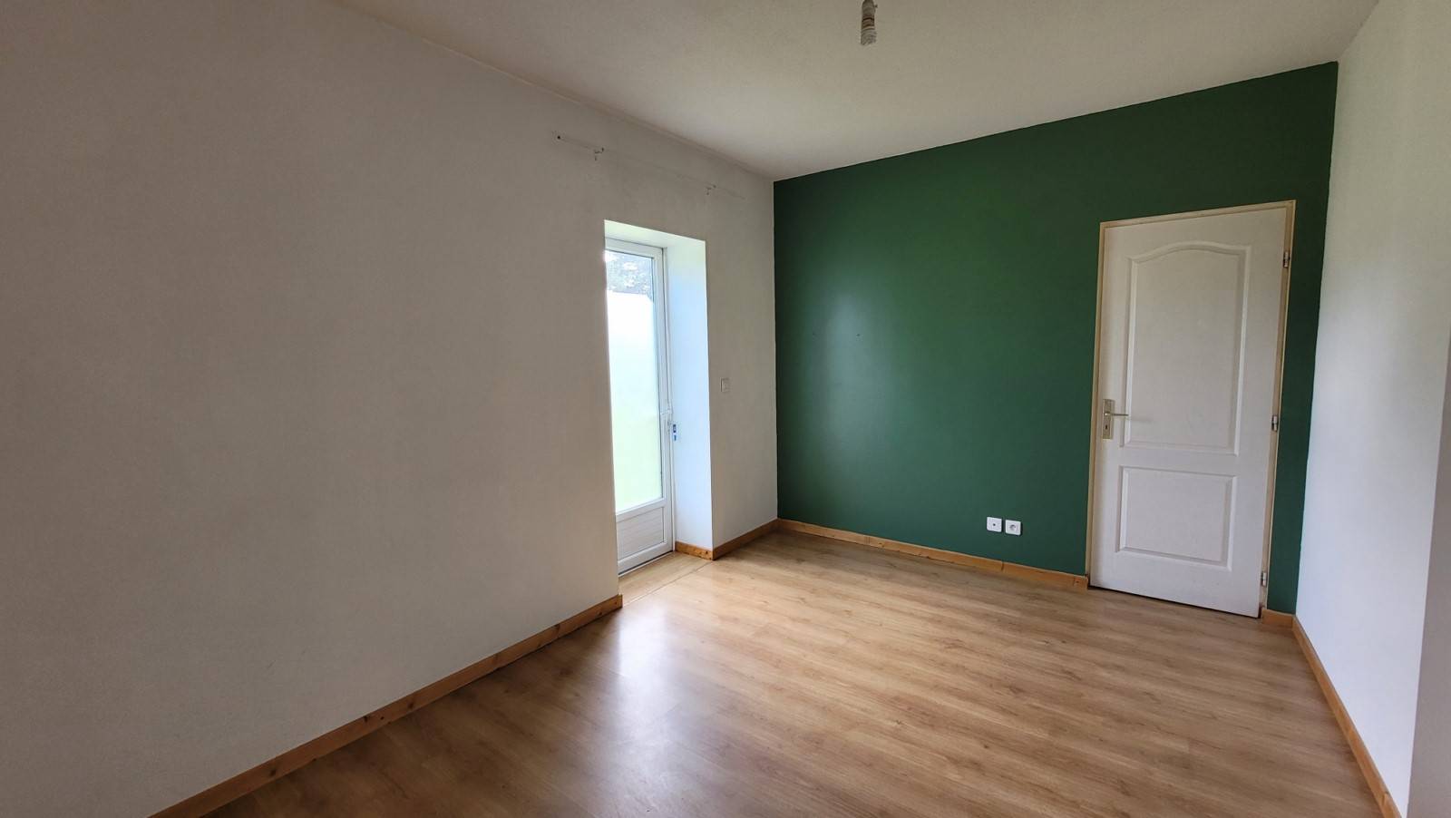 Maison mitoyenne avec jardin à Mars