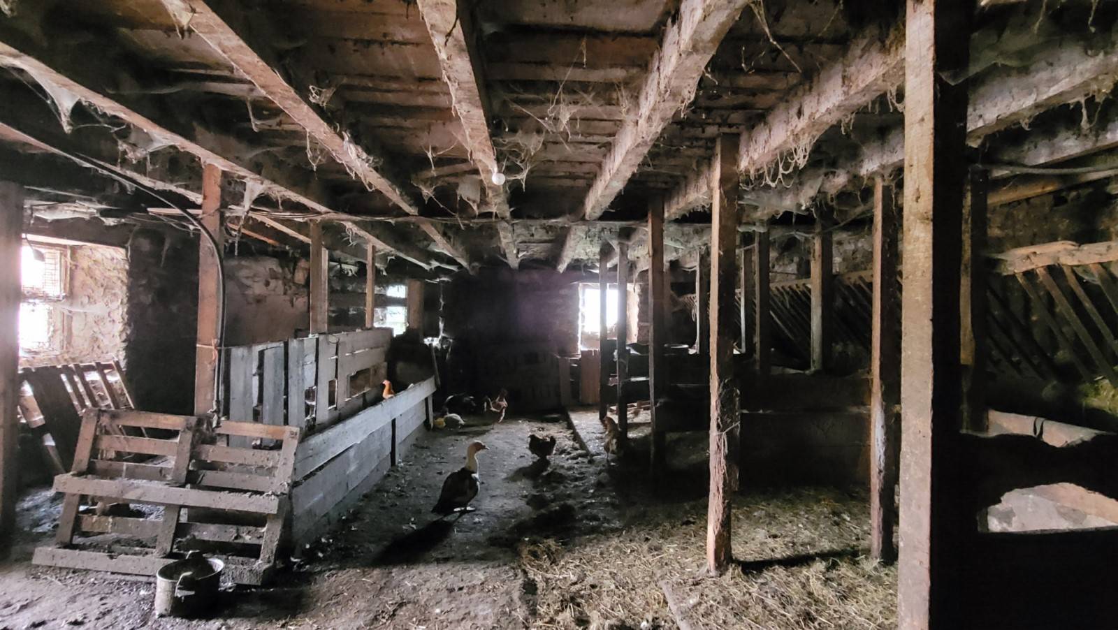 Ferme à rénover sur la commune des Vastres