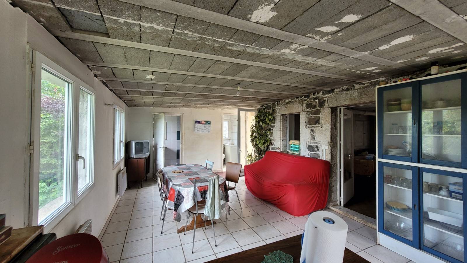 Ferme à rénover sur la commune des Vastres