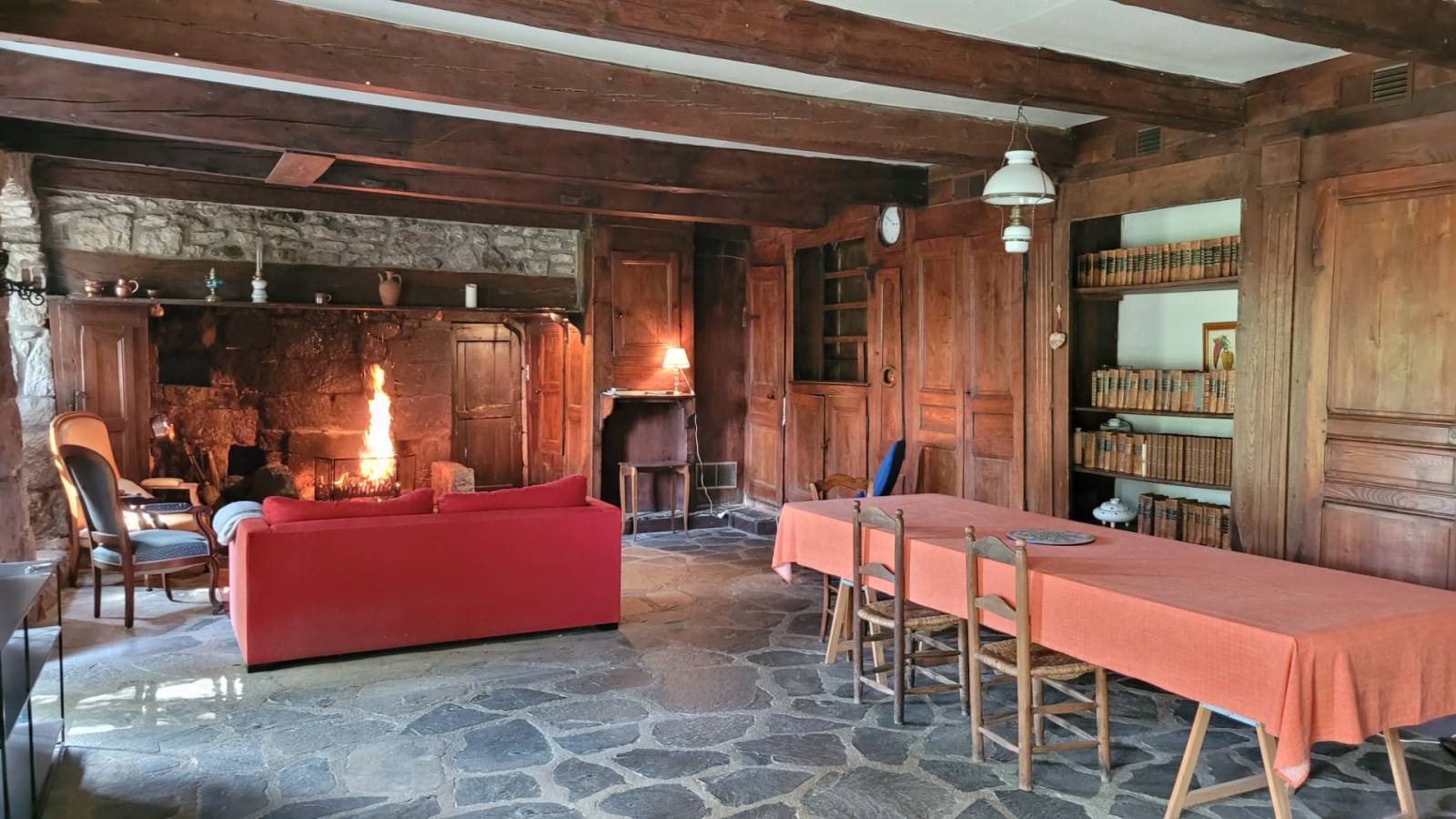 Ferme proche du centre du village du Chambon sur Lignon