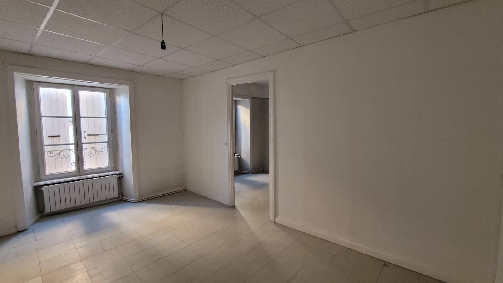 Immeuble à rénover au centre du village de Saint Agrève