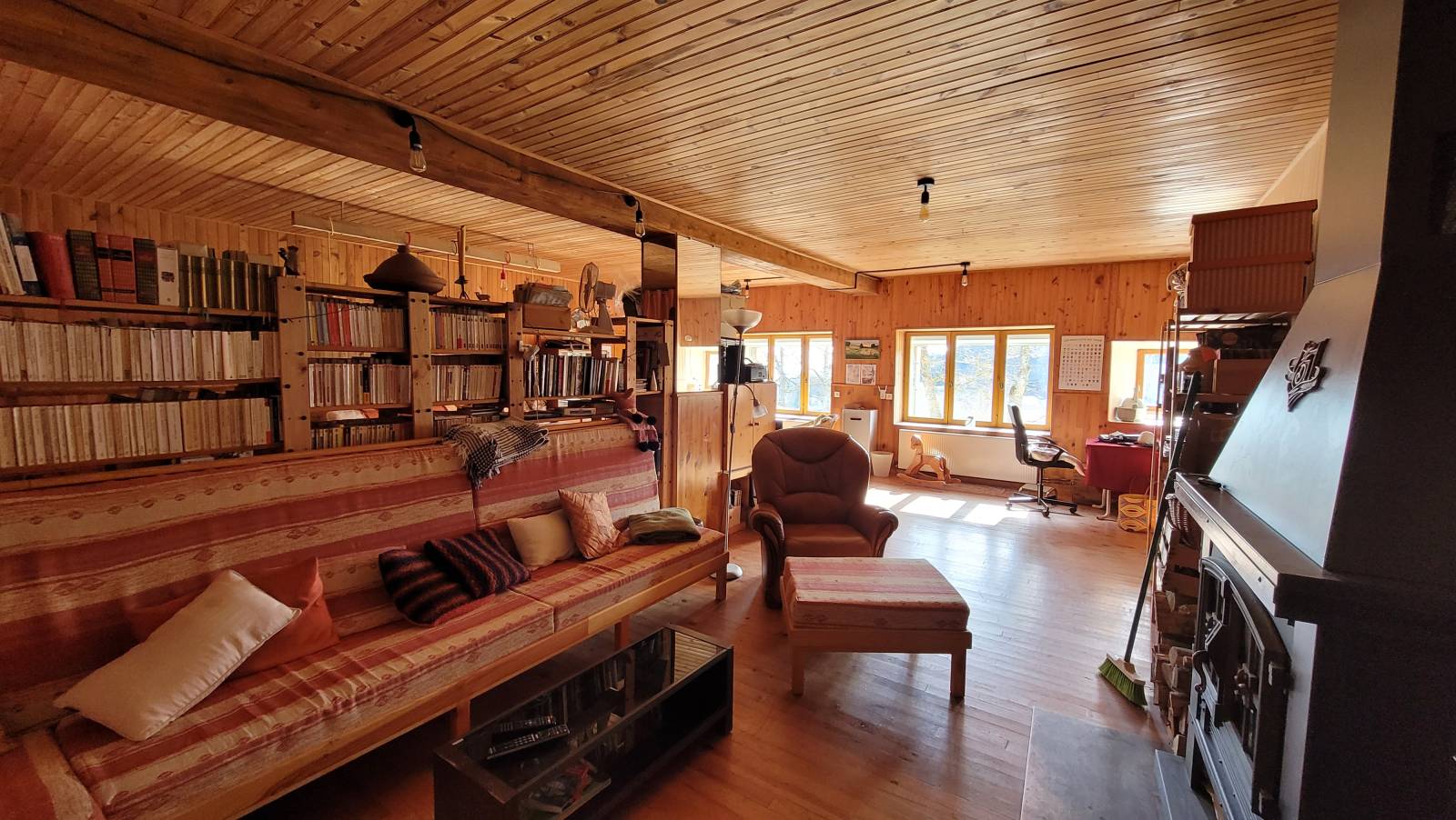 Ferme sur 1ha7 en campagne de St André en Vivarais