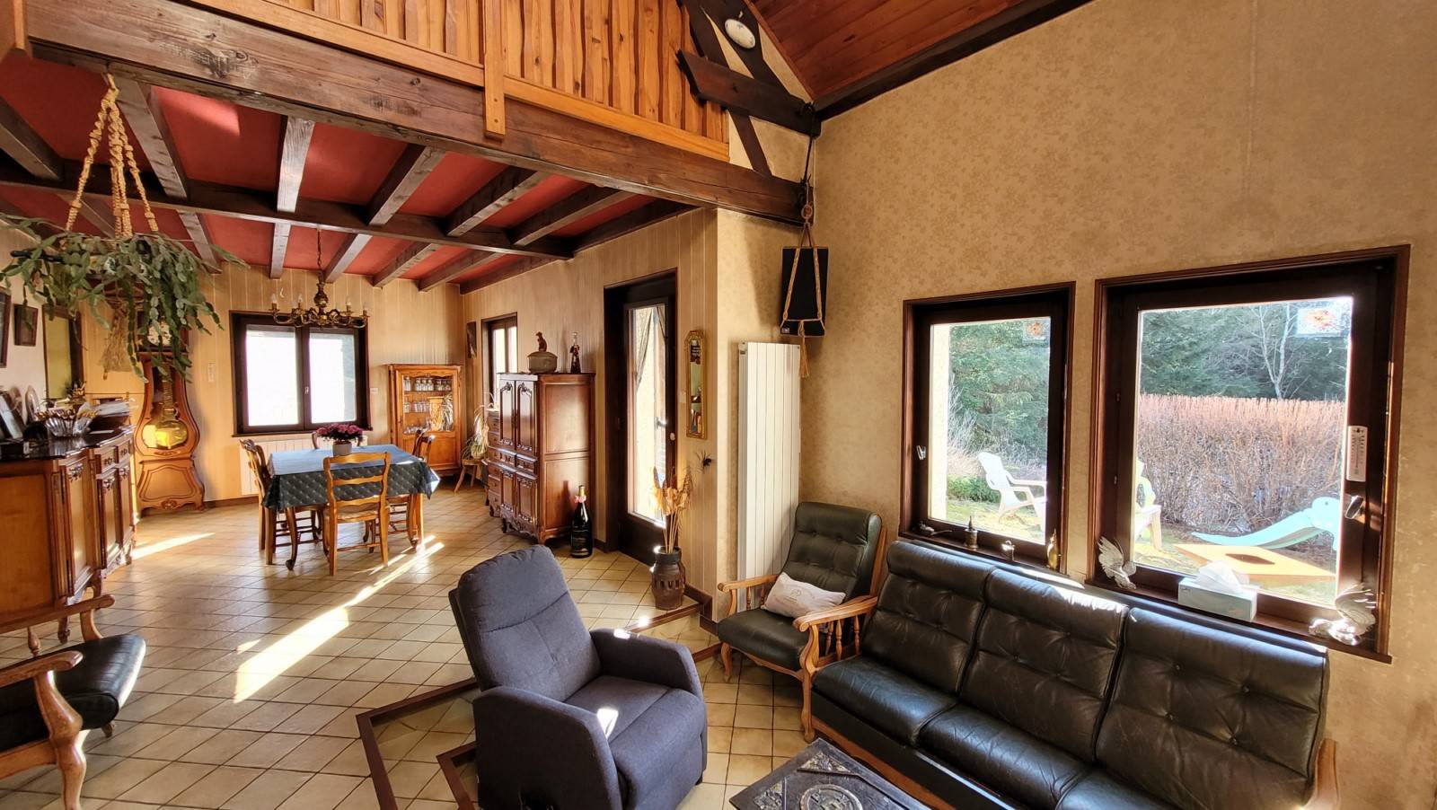 Maison sur 8500m² de terrain au Chambon sur Lignon