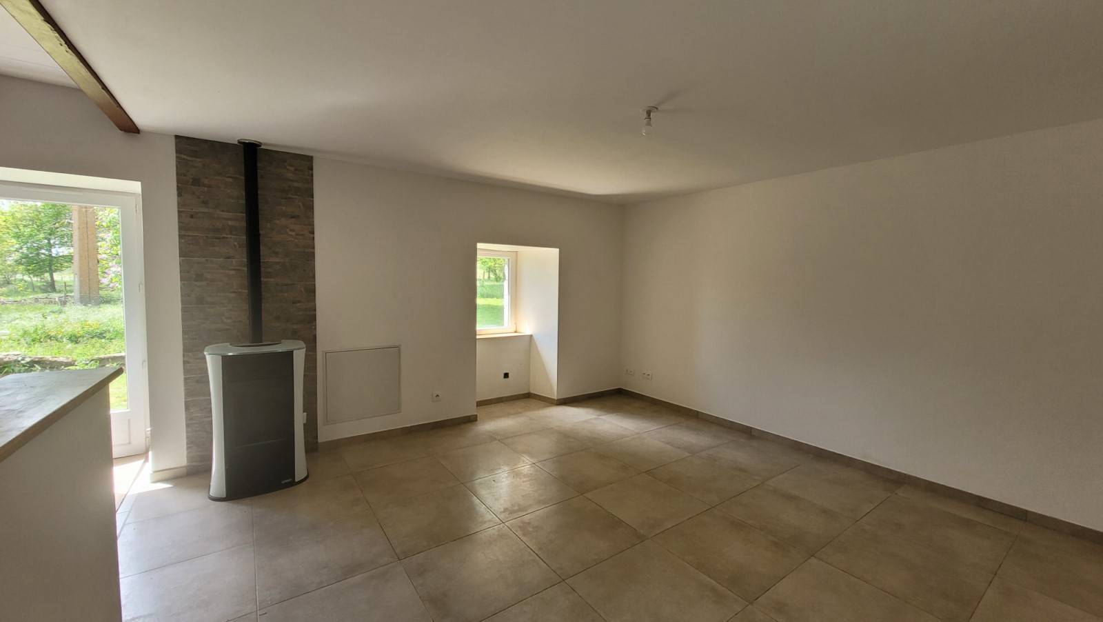 Séjour avec poêle à granulés