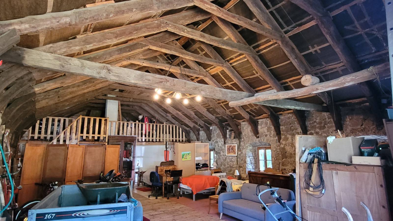 Ferme rénovée 5Ha Devesset