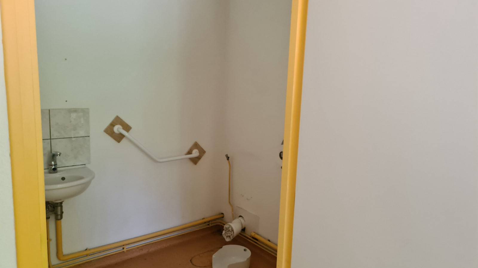 Ancienne maison à réhabiliter entièrement au Chambon sur Lignon