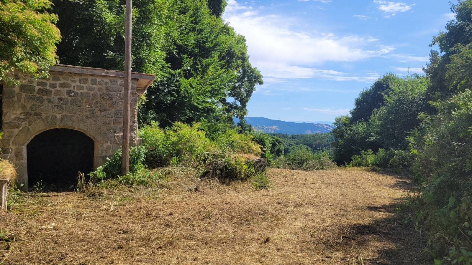 Ancienne ferme à rénover Devesset