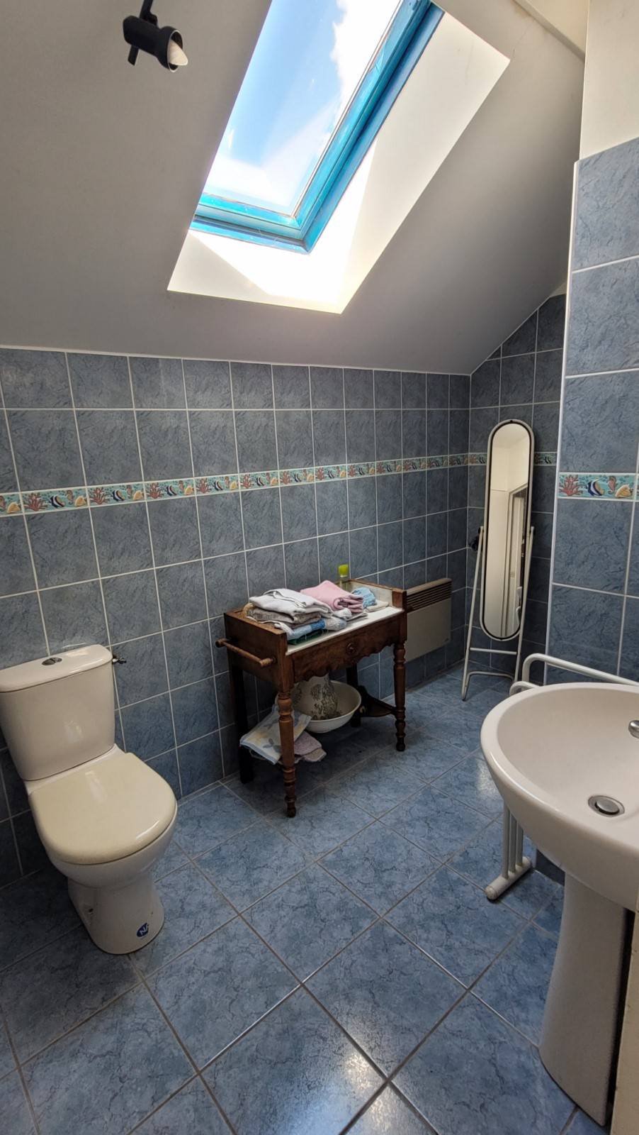 Maison sur 2 000 m² de terrain, très bel environnement à Tence