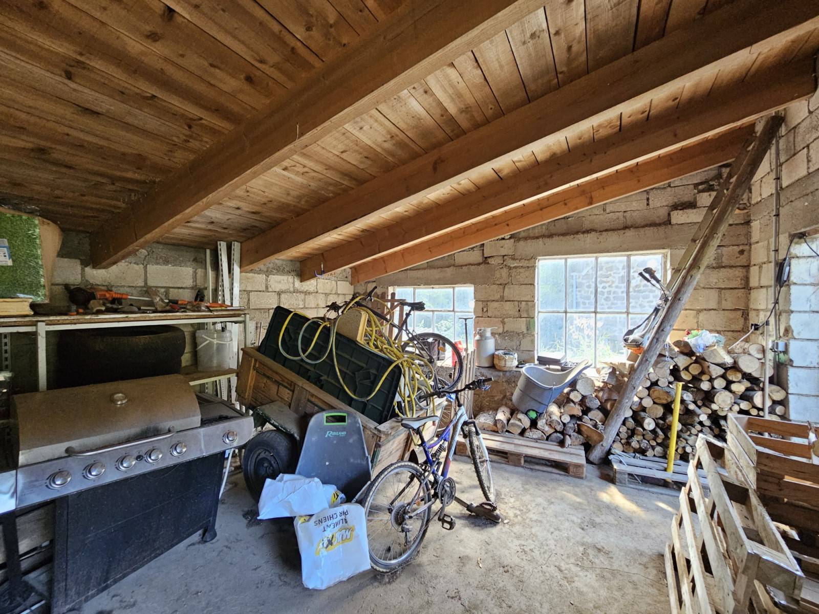 Ancienne ferme de hameau à finir de rénover