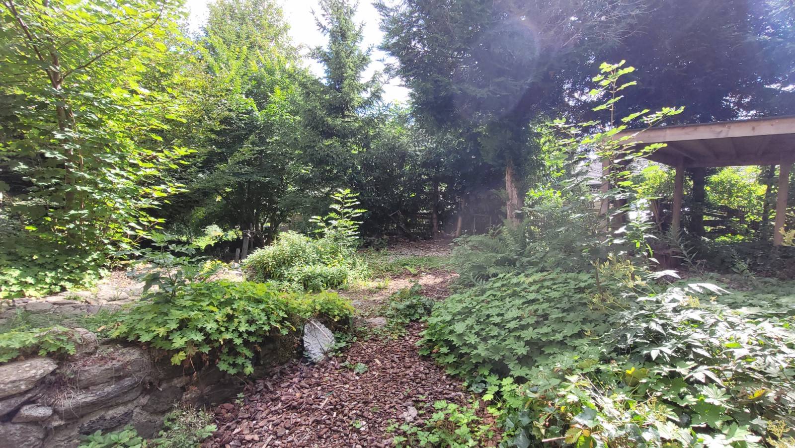 Ferme à rénover sur la commune des Vastres