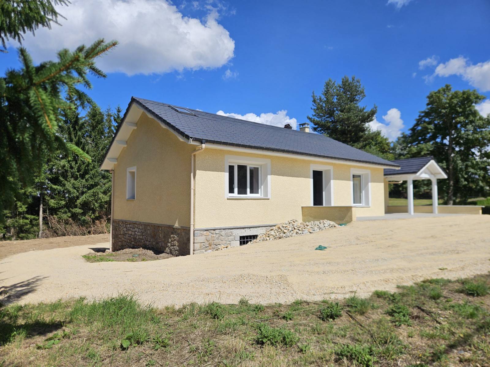 Maison contemporaine sur le secteur de Tence