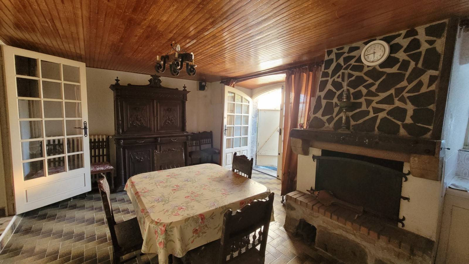 Maison en pierre à rénover sur la commune du Mazet st Voy