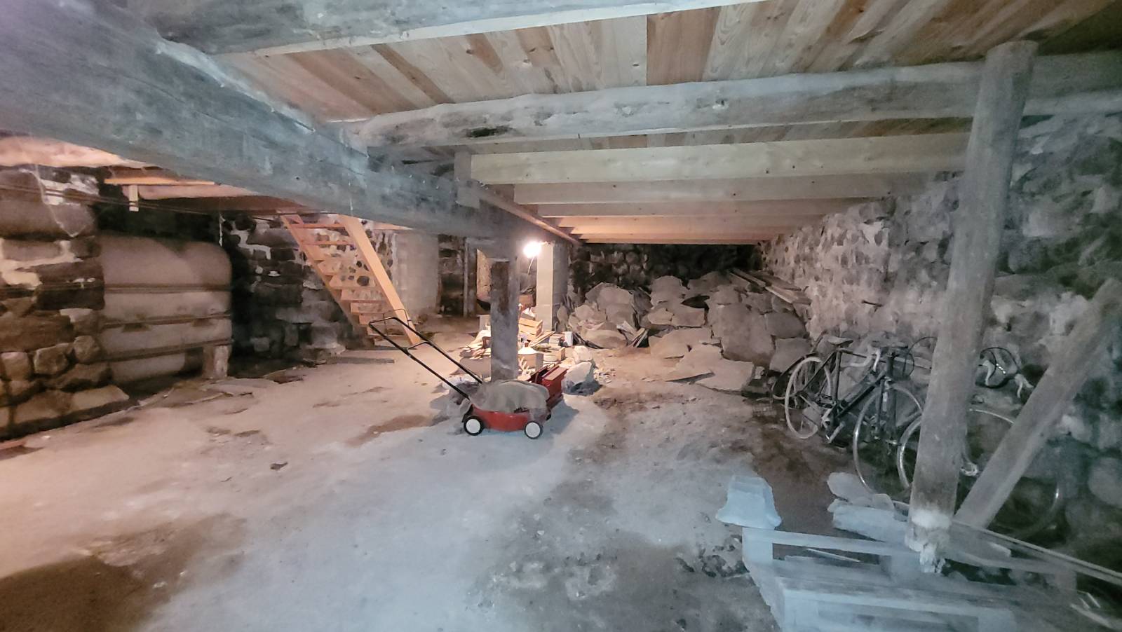 Maison de village sur la commune de Fay sur Lignon