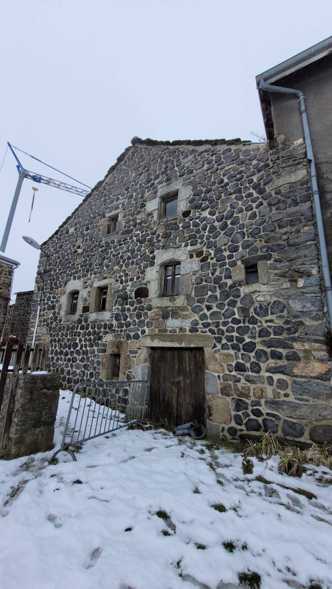 Maison de village sur la commune de Fay sur Lignon