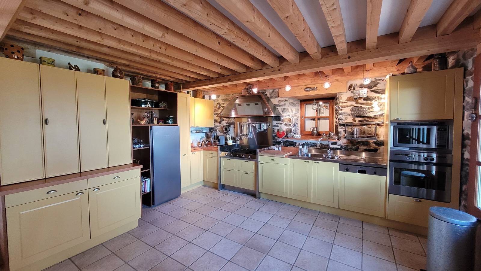 Ancienne ferme rénovée - Araules