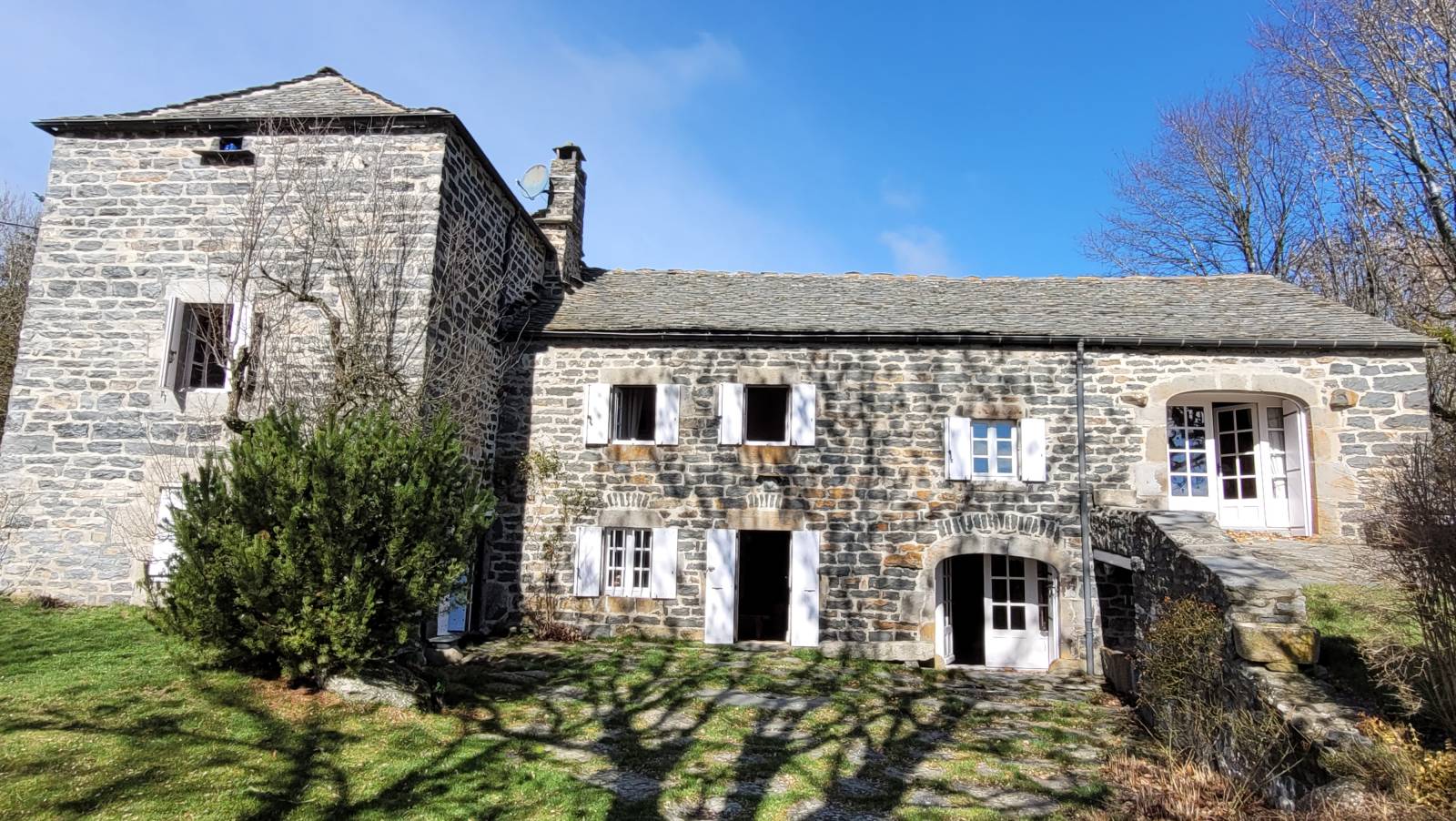 Ancienne ferme rénovée - Araules