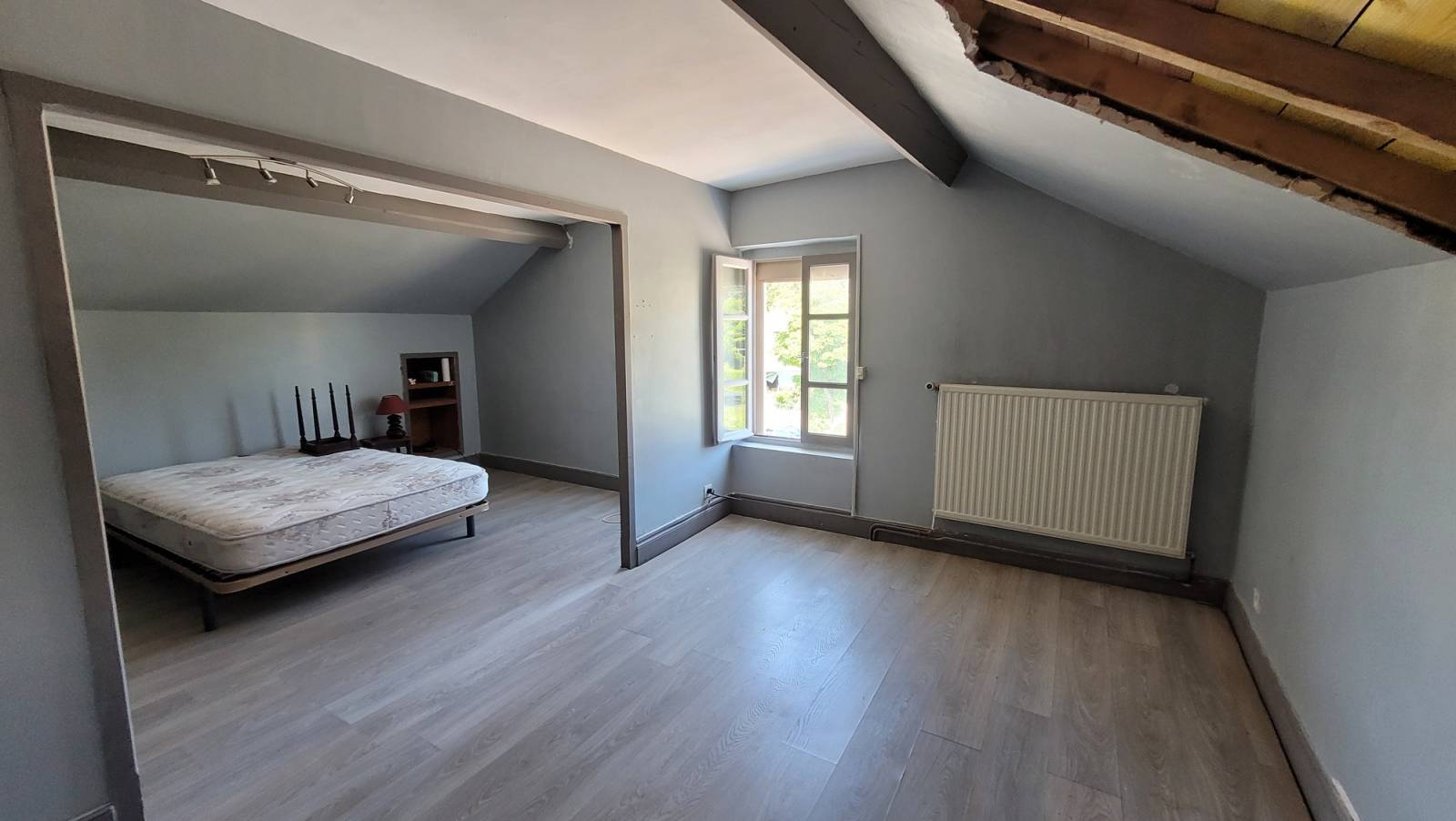 Maison avec local commercial et appartement Saint Agrève