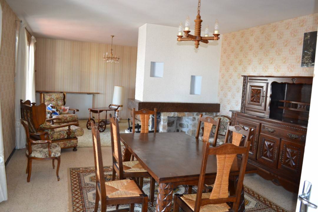 A vendre grande maison à Saint Agrève