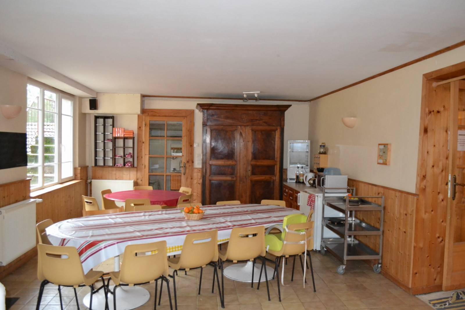 A vendre, ensemble de 3 bâtiments isolés avec 1.4 Hectares à Devesset