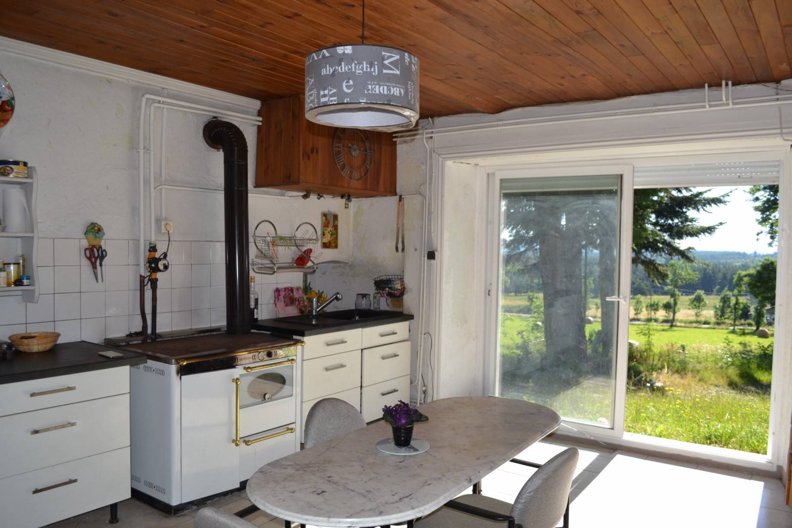 En campagne du Mazet, avec 2.7 ha de terrain et bois