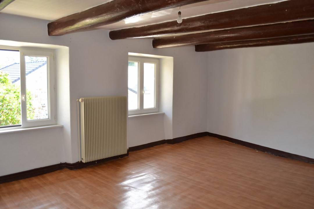 Ferme à rénover dans la campagne de tence