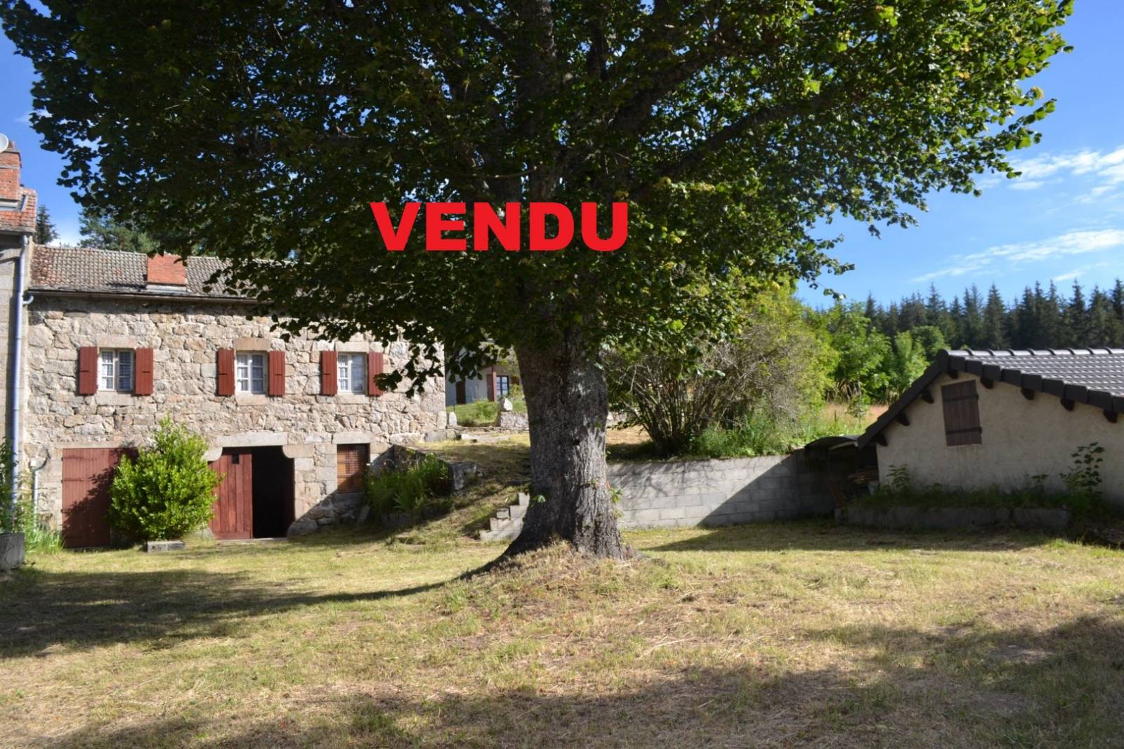 Coquette maison en pierre à Mars