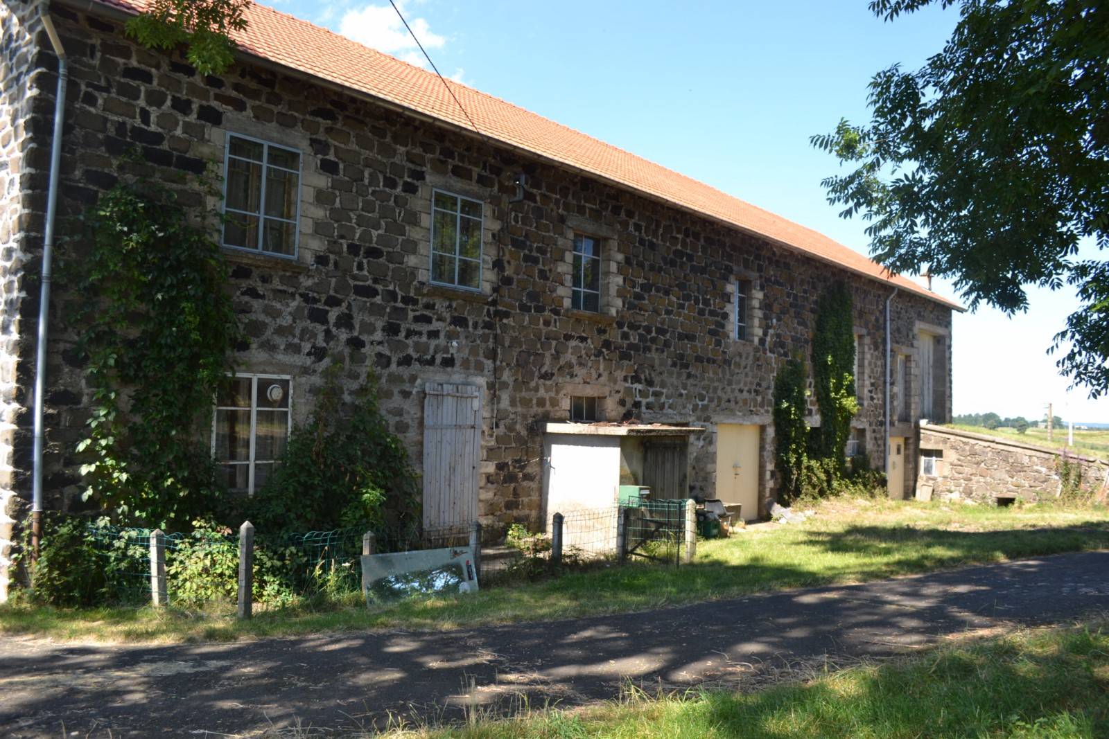 Ferme à réhabiliter aux Vastres