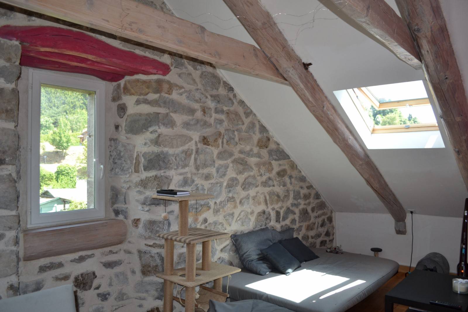 Ancienne ferme composée de 4 appartements Le Mazet St Voy