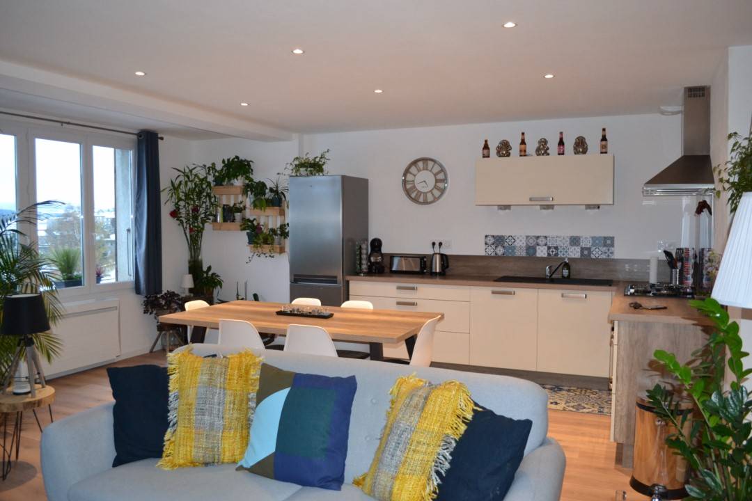 Appartement au 1er étage proche centre du village du Chambon sur Lignon